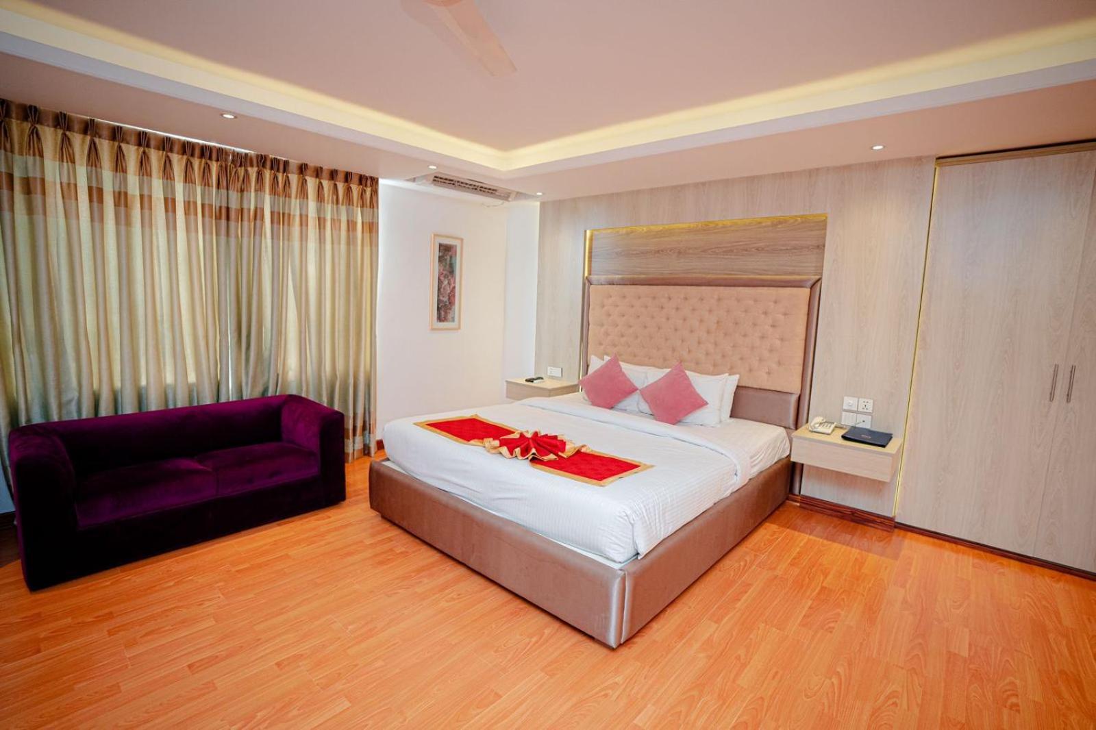 Royal Raj Hotel Раджшахи Екстериор снимка